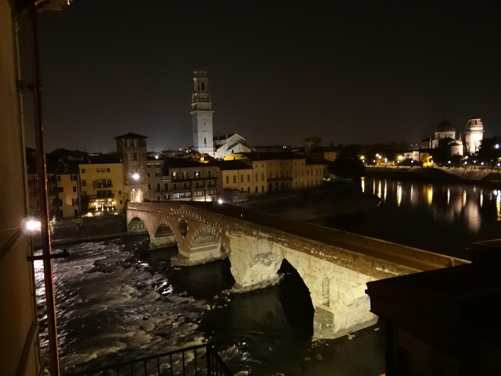 Theater Verona Luxury Apartment Zimmer foto
